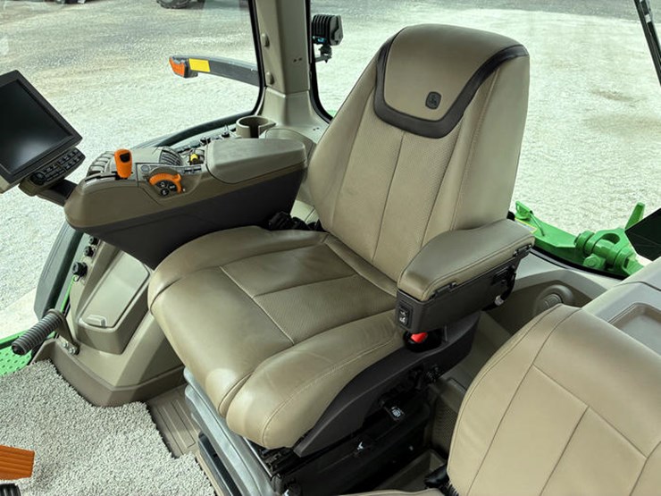 john-deere-8r-370-image-76