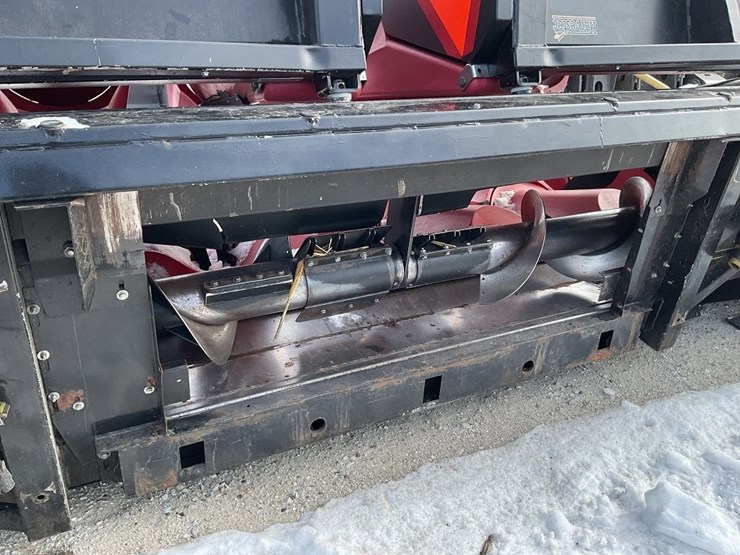 2015-harvestech-12-row-folding-corn-head-image-18