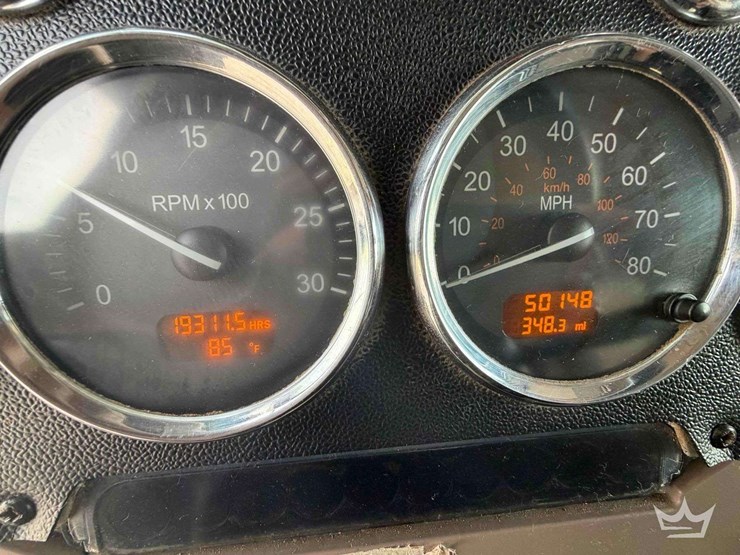 2014-peterbilt-388-image-10