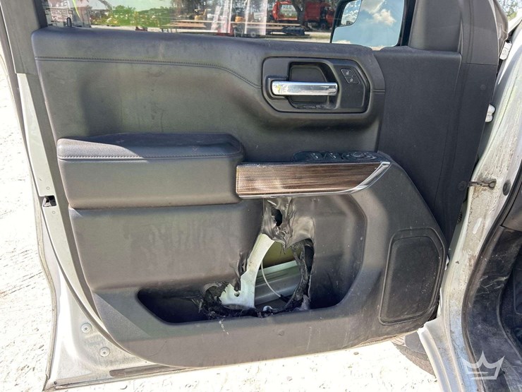 2021-chevrolet-silverado-1500-image-11