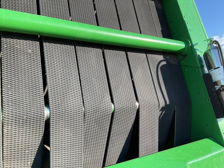 john-deere-560m-image-13