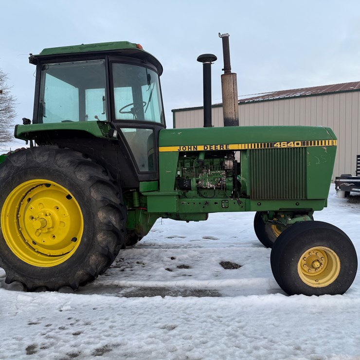 JOHN DEERE 4640