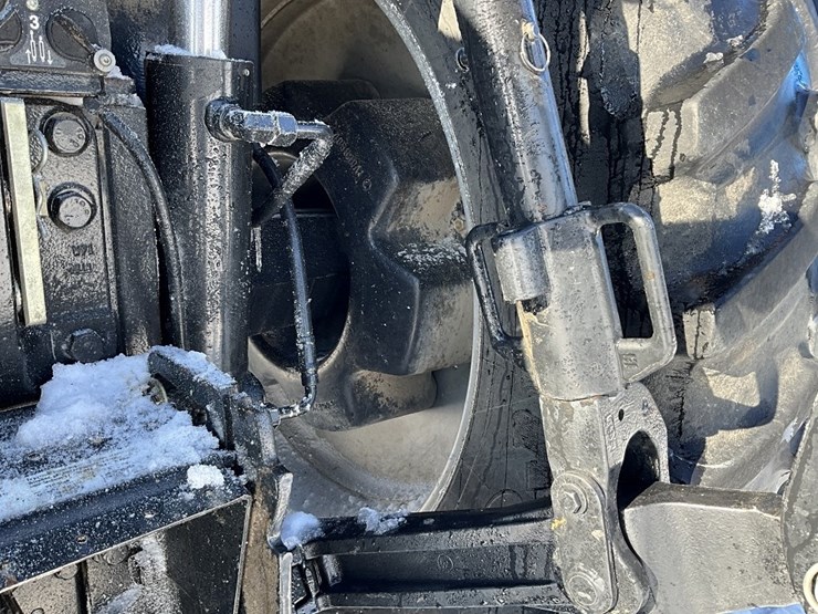 case-ih-mx270-image-18