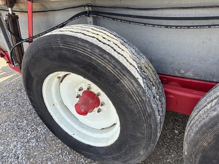 massey-ferguson-3732-image-19