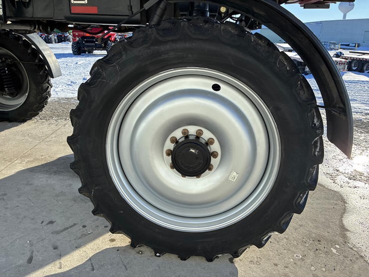 case-ih-patriot-3340-image-63