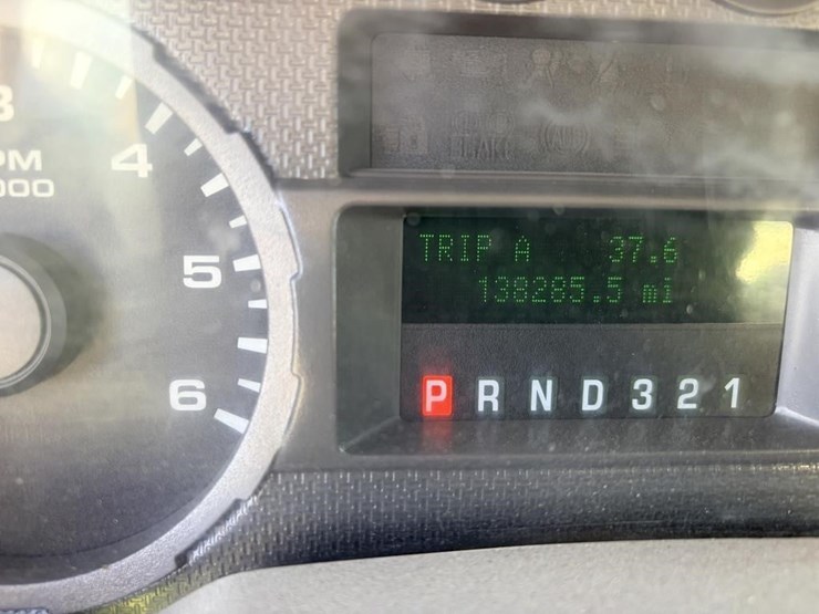 2010-ford-f450-image-14