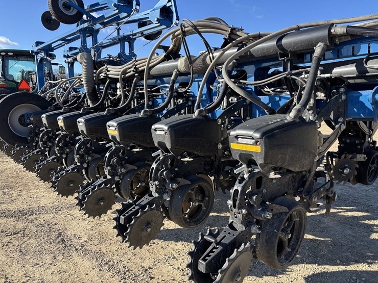 2024-kinze-5900-image-46