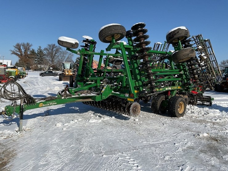 great-plains-h1100-25’-terramax-image-1