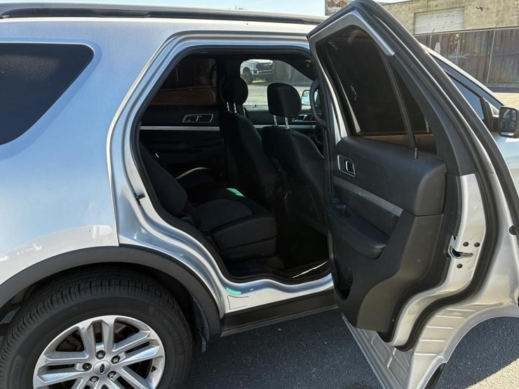 ford-explorer-image-9