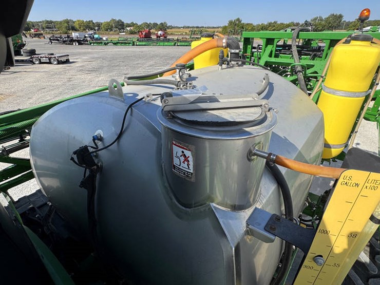 2018-john-deere-r4038-image-62