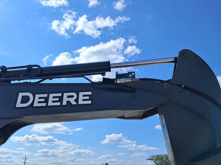 deere-60g-image-15
