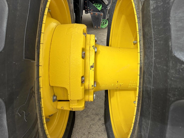 john-deere-8r-370-image-49