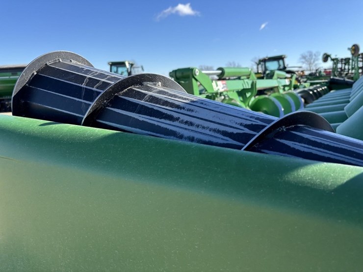 john-deere-c12f-image-15