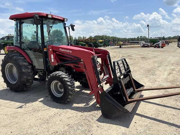 mahindra-2555-image-7