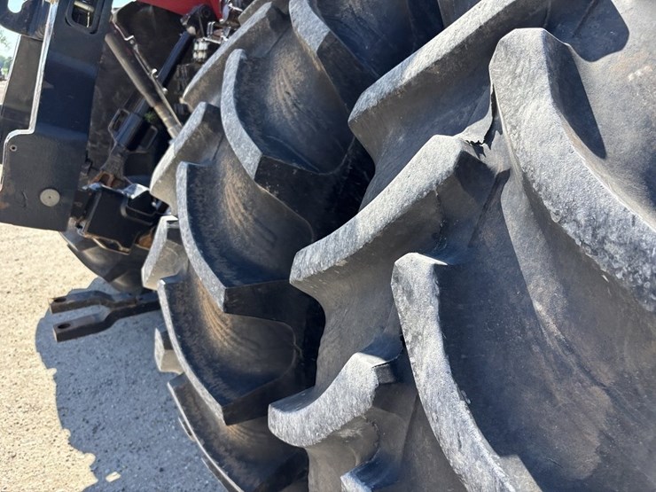 case-ih-magnum-210-cvt-image-19