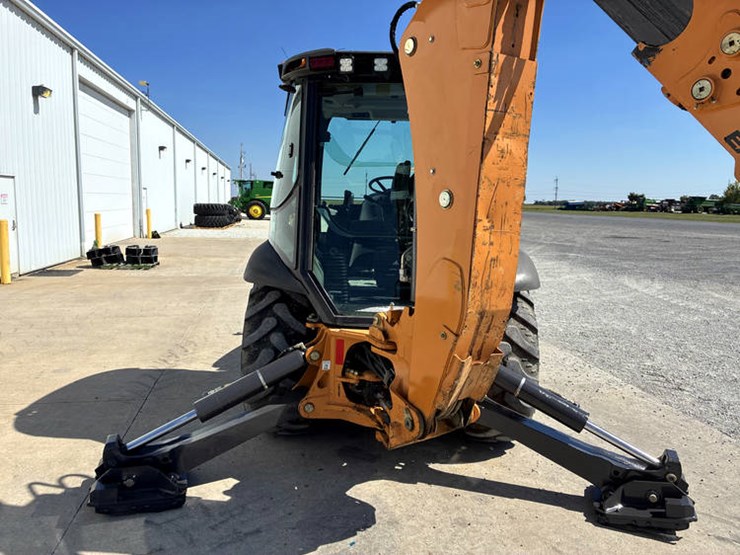 2019-case-580sn-image-96