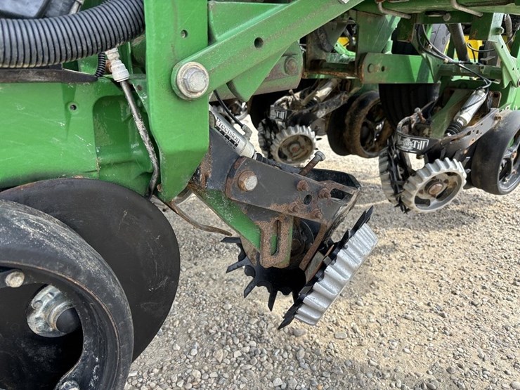 john-deere-1770nt-image-15