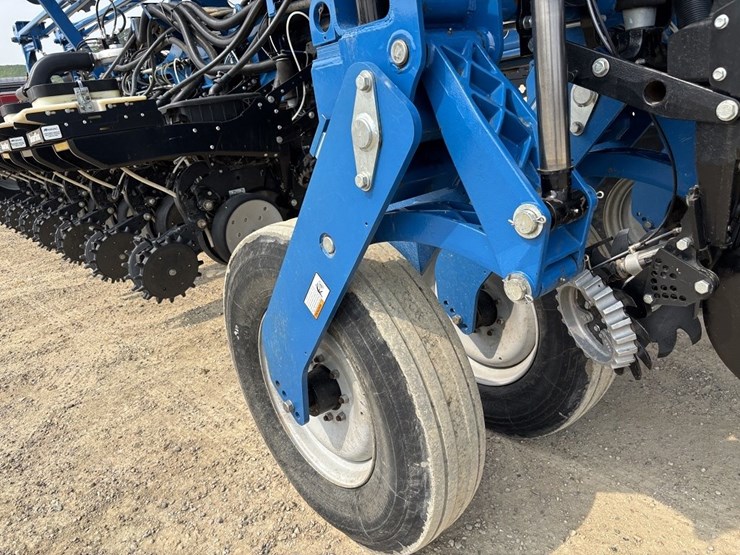 kinze-4900-image-38