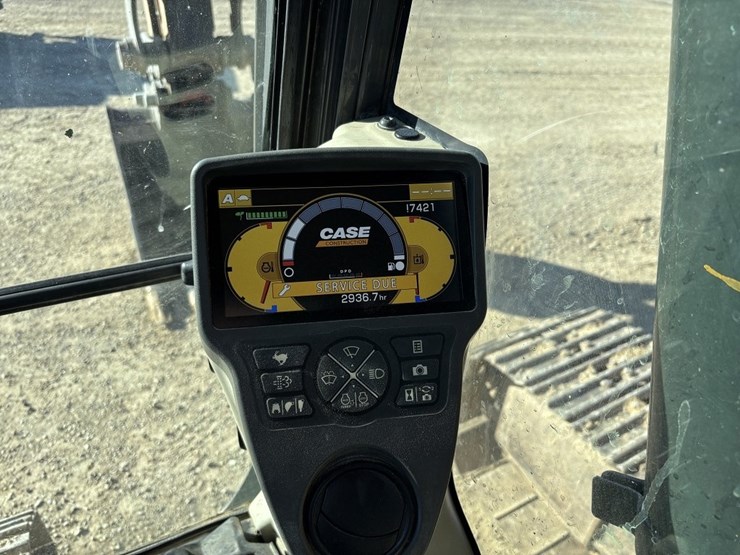 2014-case-cx130-image-32