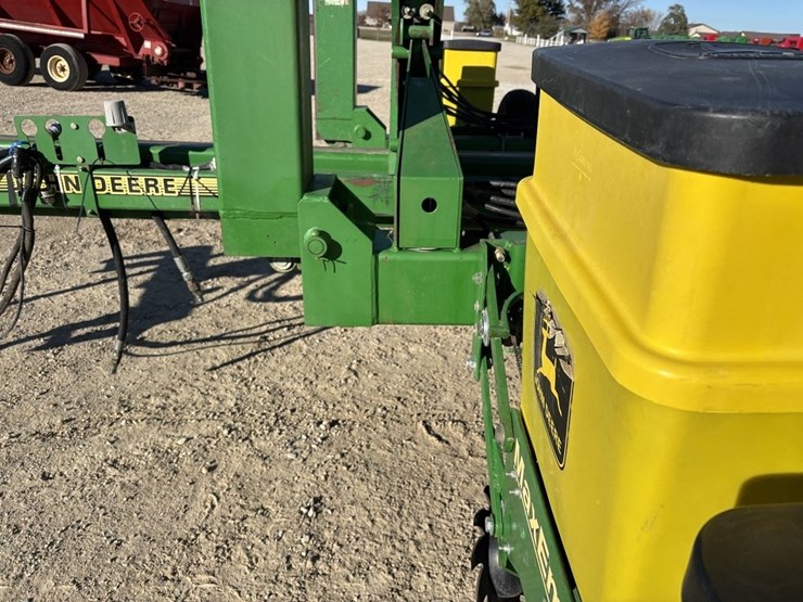 1997-john-deere-1770-image-59