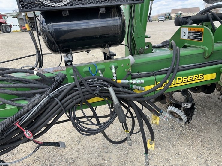 john-deere-1770nt-image-77
