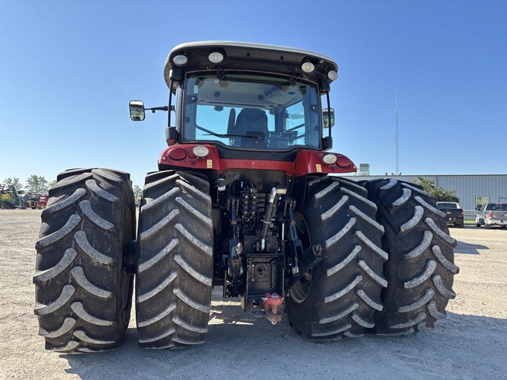 2015-versitle-310-mfwd-tractor-image-4