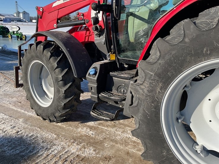 massey-ferguson-5613-image-18