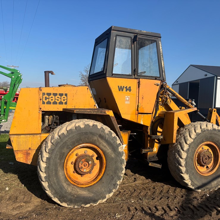 CASE W14