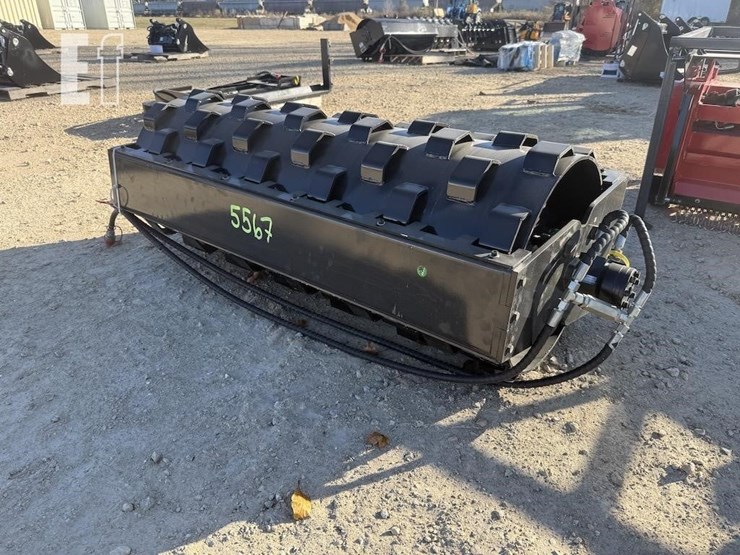 skid-steer-compactor-wheel-image-1