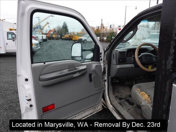 2004-ford-f350-image-8