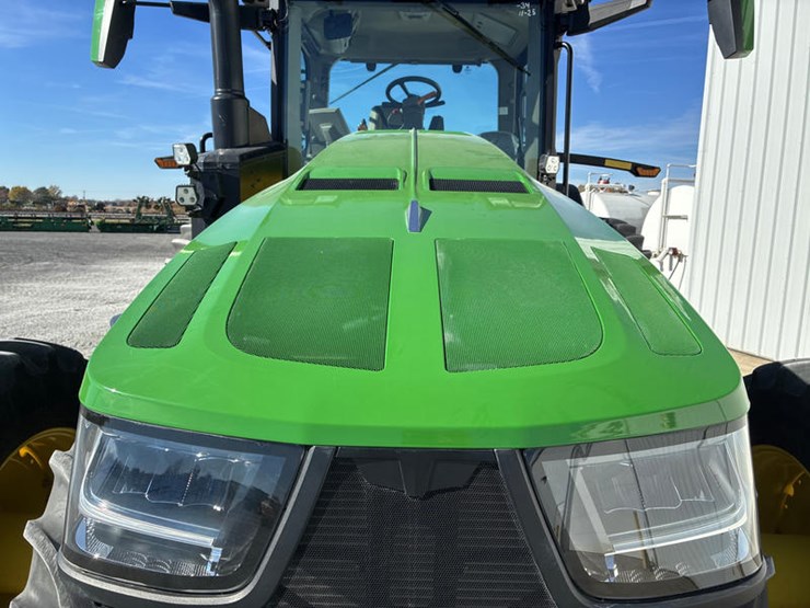 john-deere-8r-340-image-16