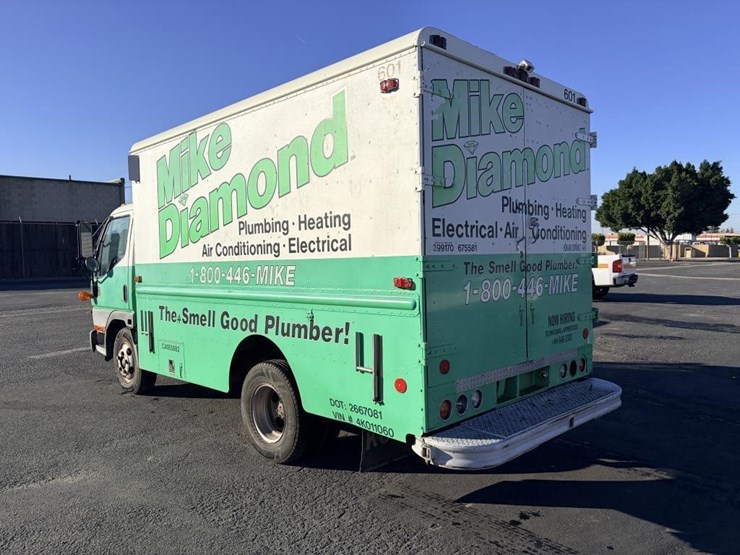 2004-mitsubishi-fuso-box-truck-image-4