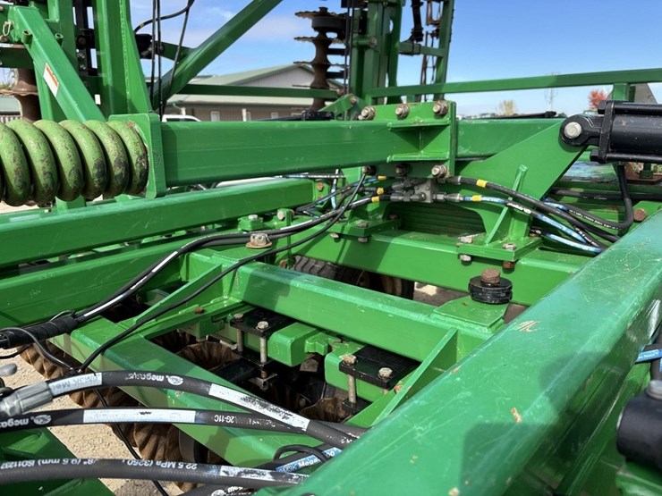 great-plains-4000tm-image-52