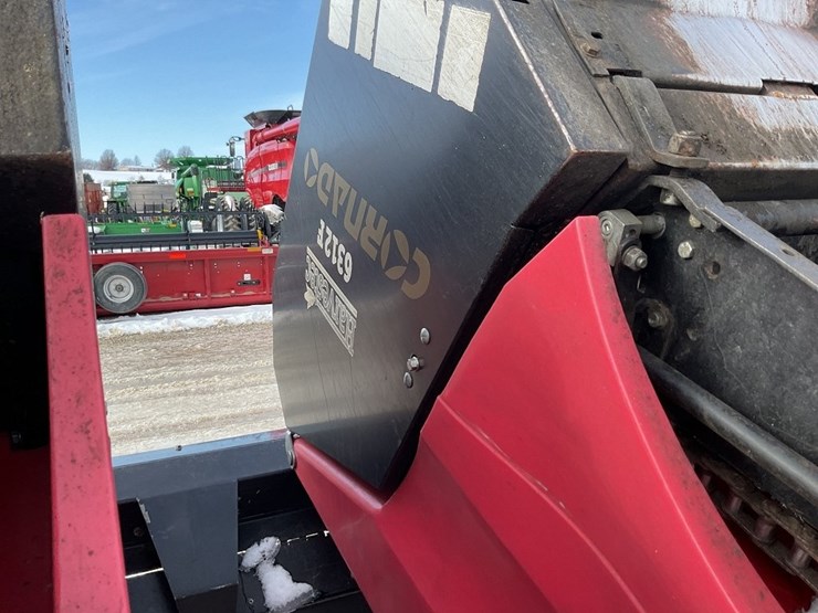 2015-harvestech-12-row-folding-corn-head-image-13