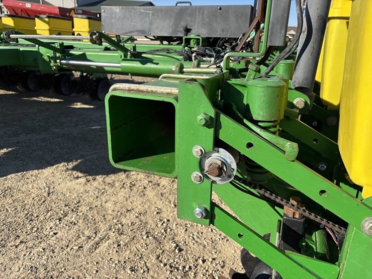 1997-john-deere-1770-image-46