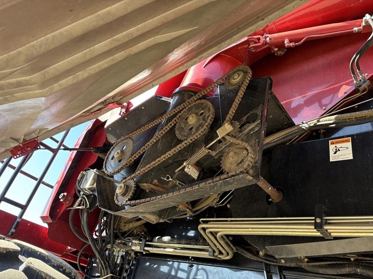 case-ih-6088-image-70