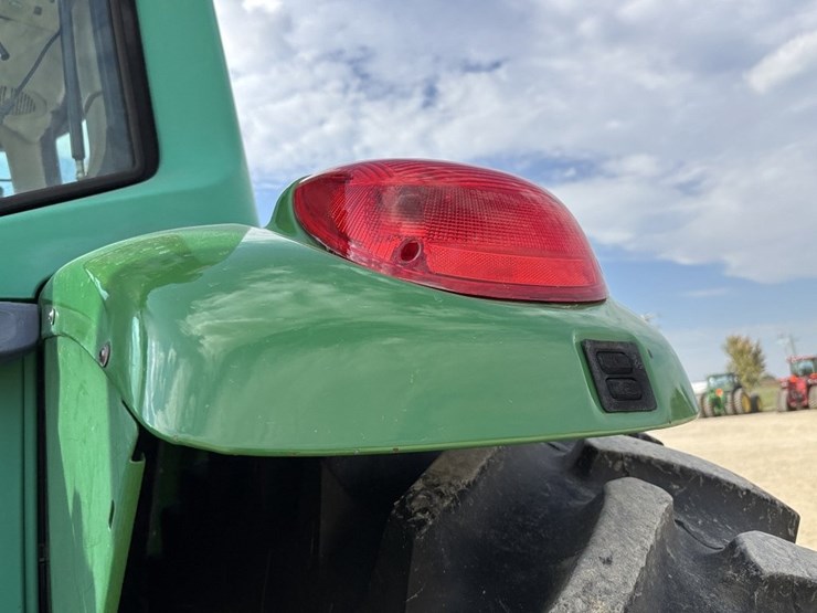 john-deere-7320-image-31