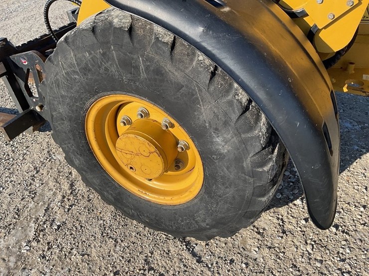 john-deere-6000-image-17