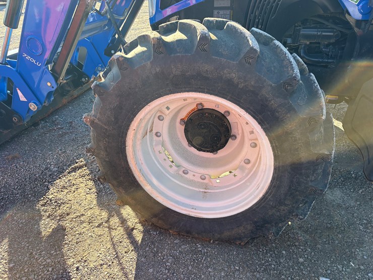 new-holland-powerstar-100-image-10