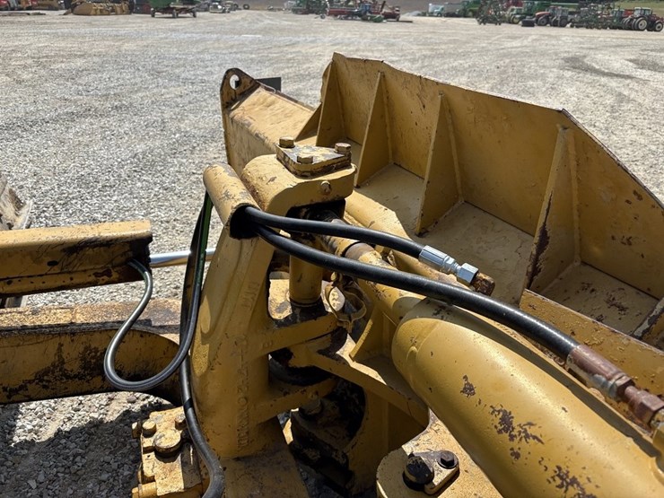 caterpillar-d5m-image-13