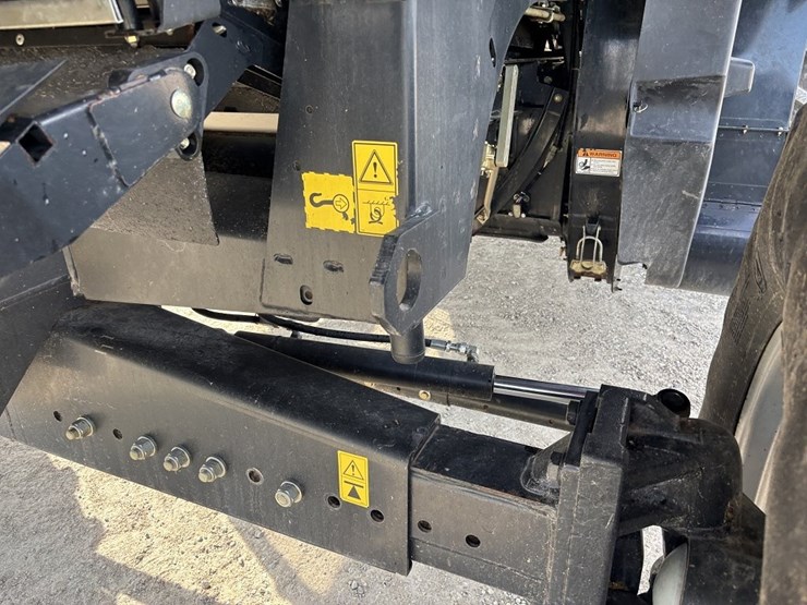 case-ih-7010-image-22