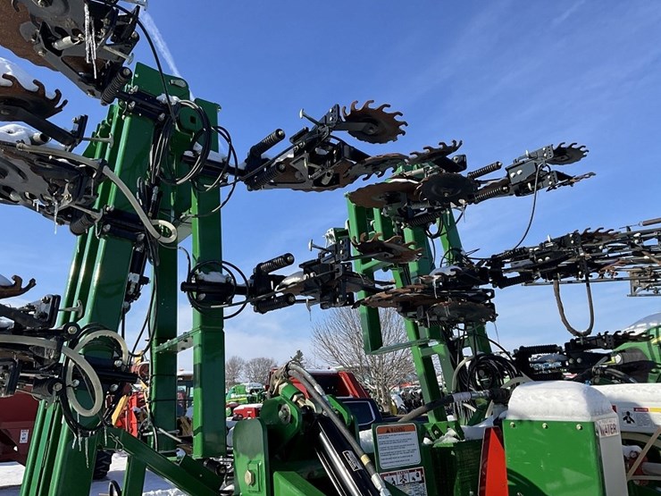 john-deere-3000-image-23