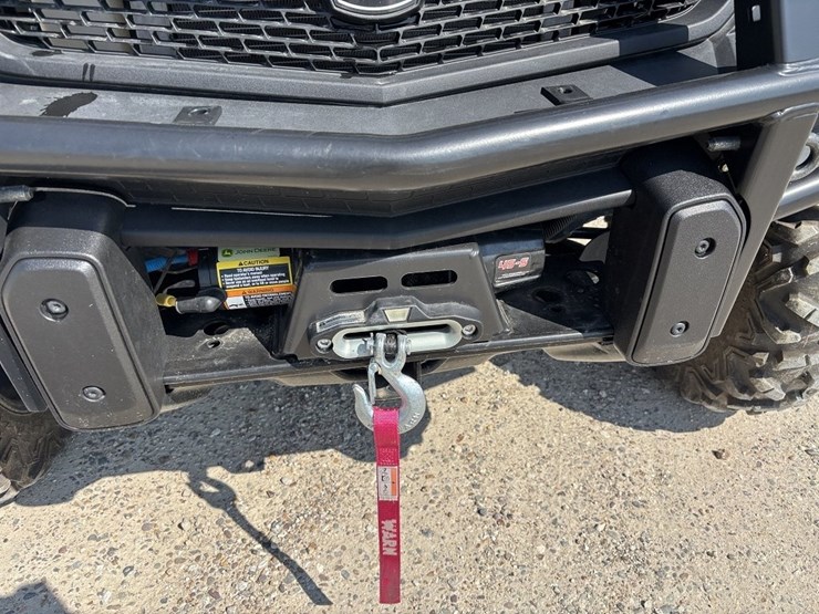 john-deere-gator-image-9