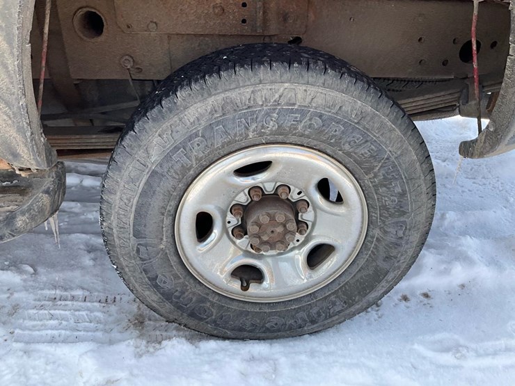 2005-chevrolet-k2500-image-20