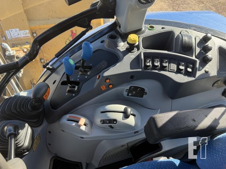 new-holland-t5.110-image-24