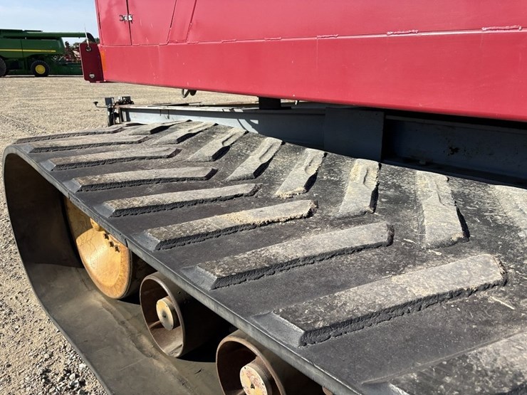 caterpillar-36-image-30