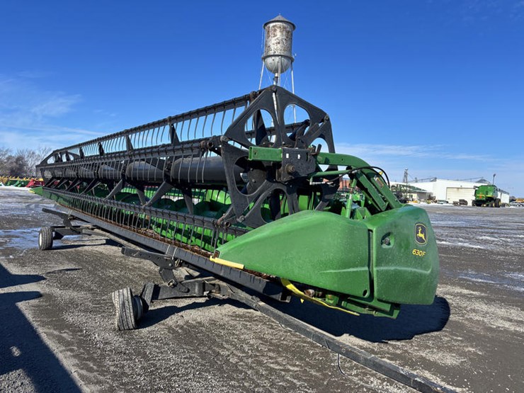 john-deere-630f-image-1