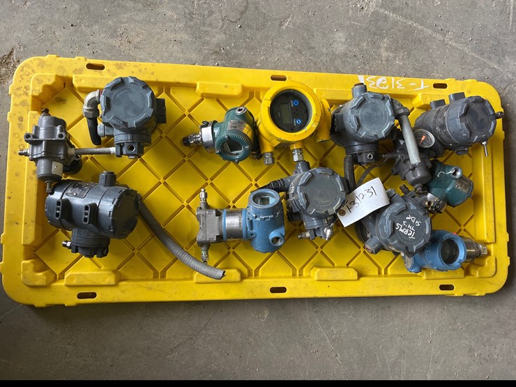 #3414-•-micro-motion-and-rosemont-flow-meter-transmitters-image-1