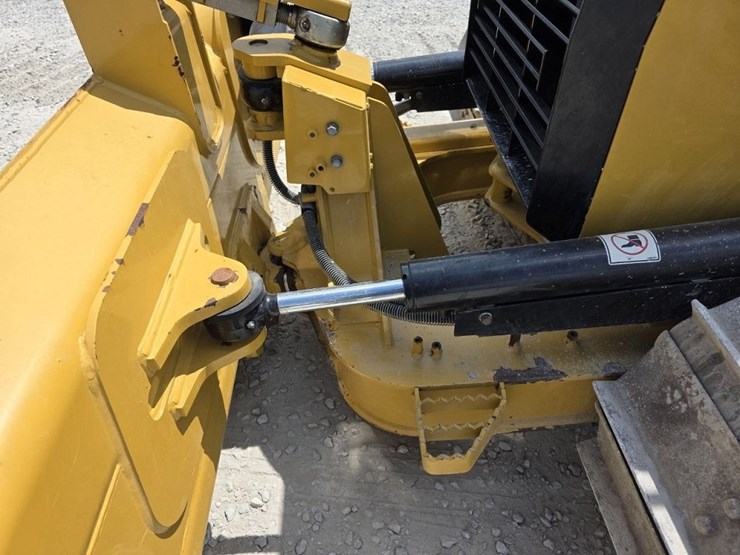 caterpillar-d3k-image-11