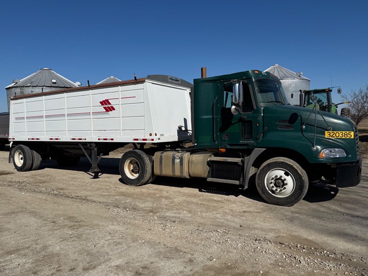 #145-•-mack-single-axle-image-20